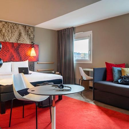 Ibis Nanterre La Defense Hotel Bagian luar foto